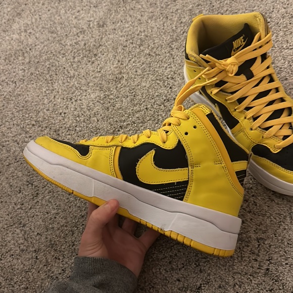 Women's Nike Dunk High Up Varsity Maize Size 6.5 DH3718-001 - Picture 2 of 8